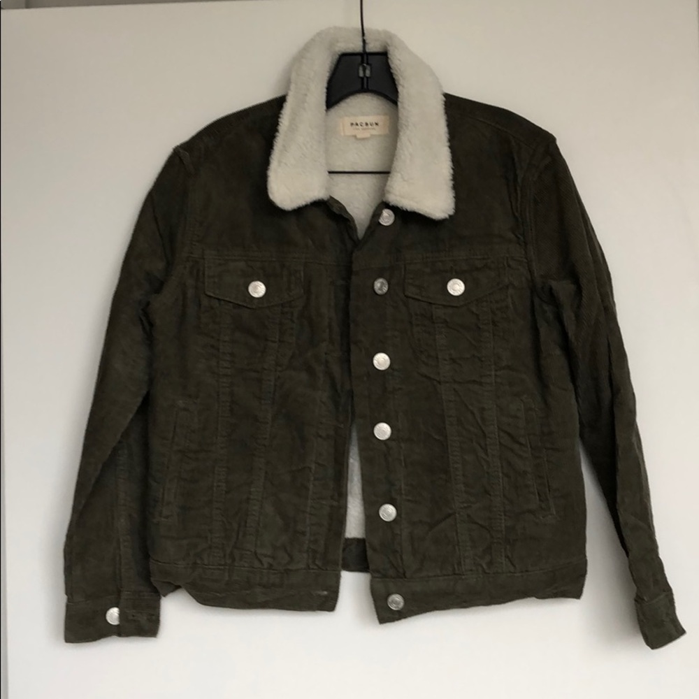 Jacket - Picture 2 of 8